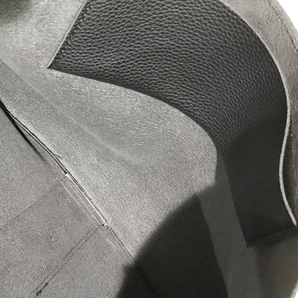 Vince Camuto Luck Black Grey Tote Vegan Leather - Picture 4 of 5